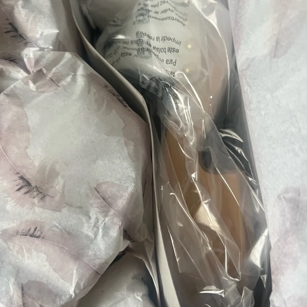 Jessica Simpson Rexile White Women's Mules with Wood Finish - Picture 5 of 5